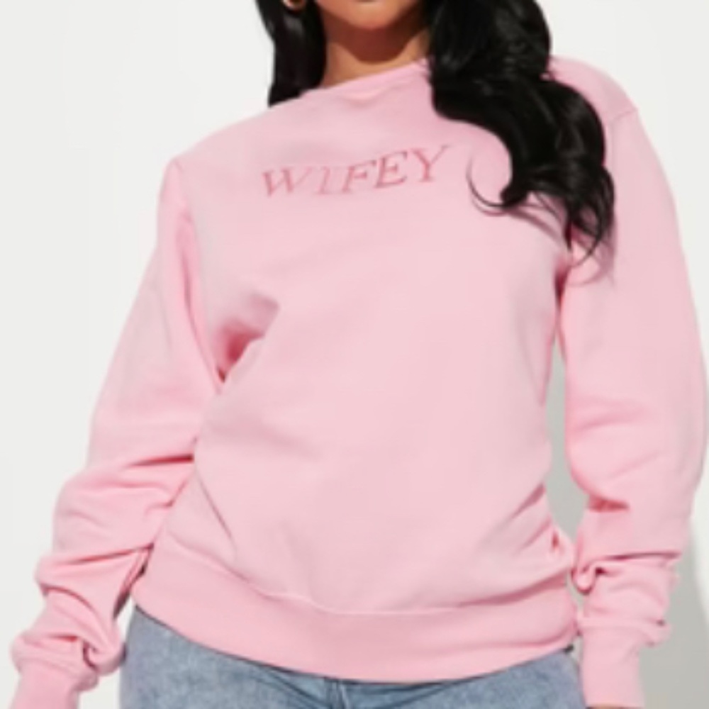 “WIFEY” Embroidered sweatshirt